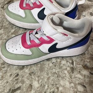 Nike White and Pink Sneakers Retro-Inspired Design